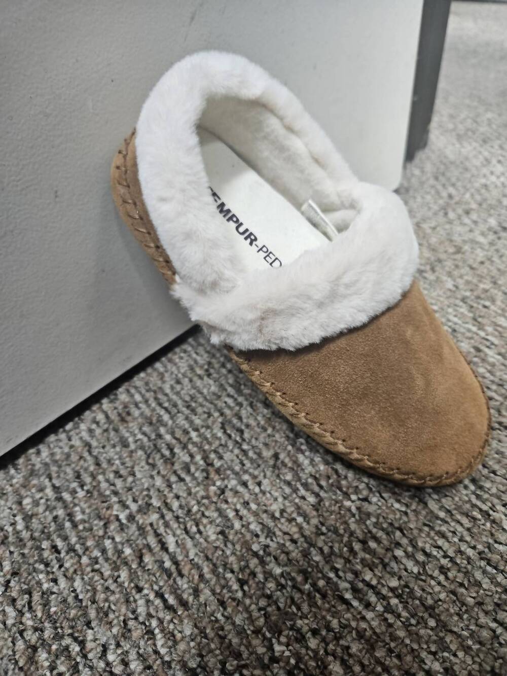 NEW TEMPUR-PEDIC women's acelyn suede slippers in hashbrown